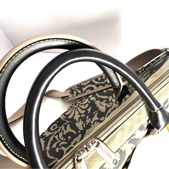 Baggallini Travel Tote Bag Detachable Wristlet Set Nylon Tan Black Floral Swirl - Picture 16 of 16